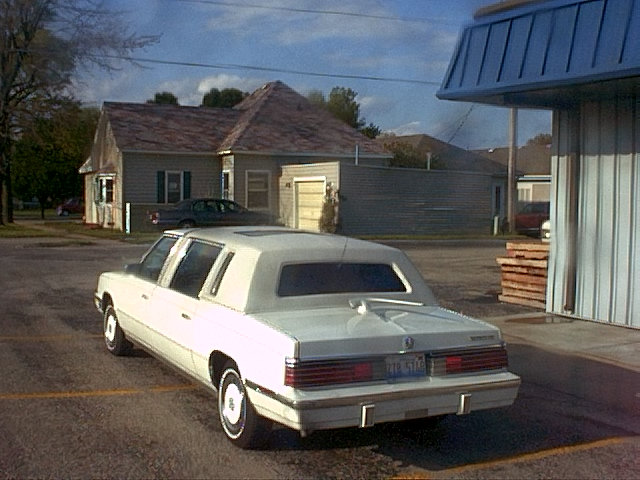 1986 Chrysler Limousine picture