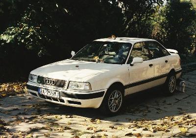 A 1991 Audi  