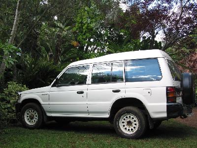 A 1995 Mitsubishi Pajero 