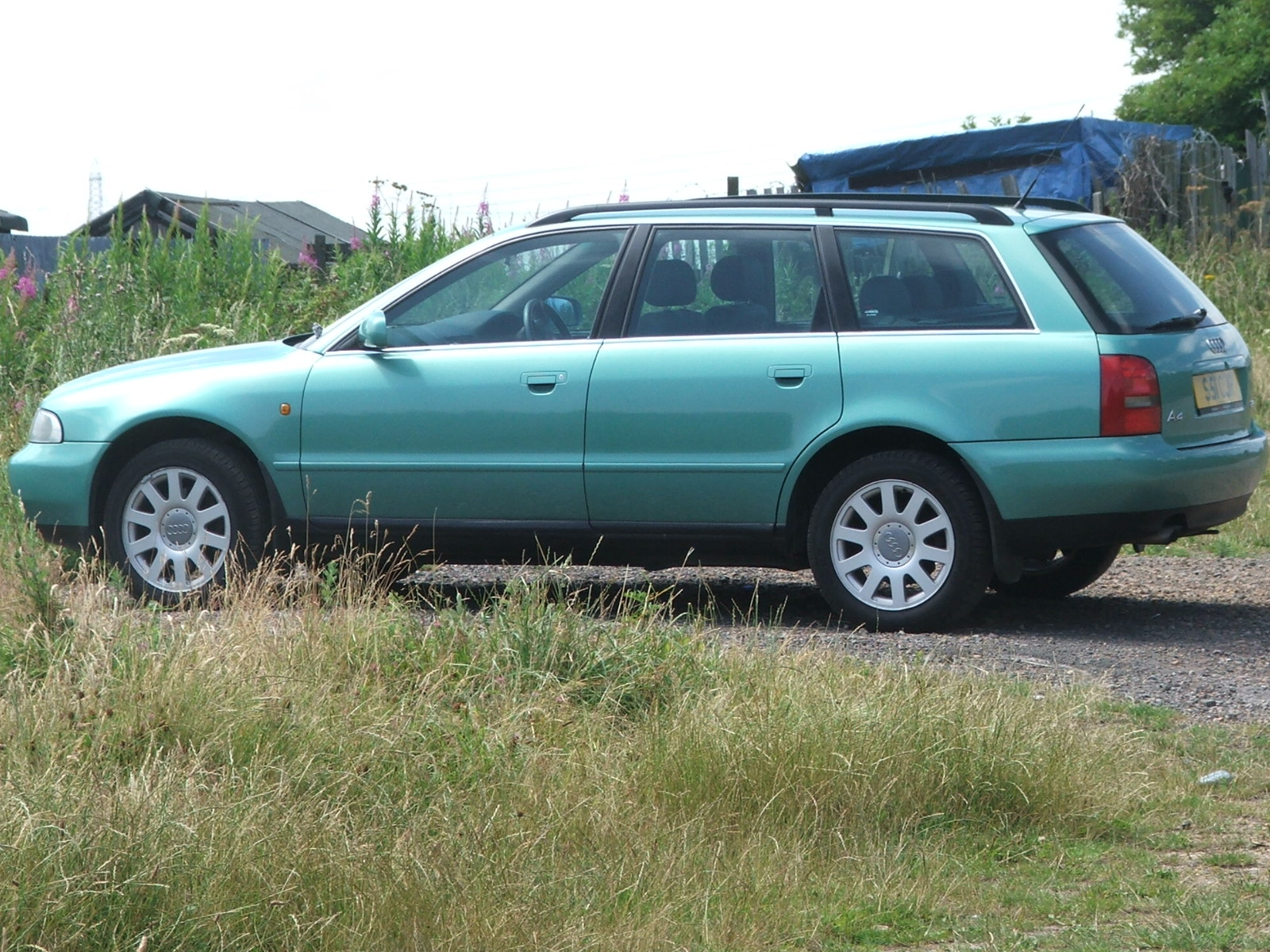 1999 Audi A4 Avant 2.4 picture