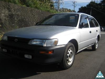 A 2000 Toyota  