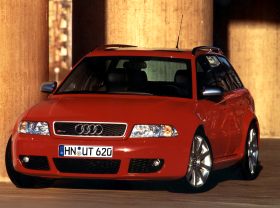 Audi RS4 2000 