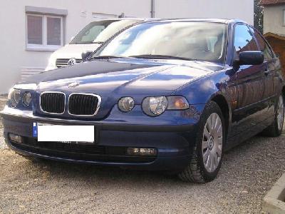 A 2001 BMW 3 Series 