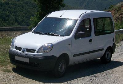 A 2003 Renault  