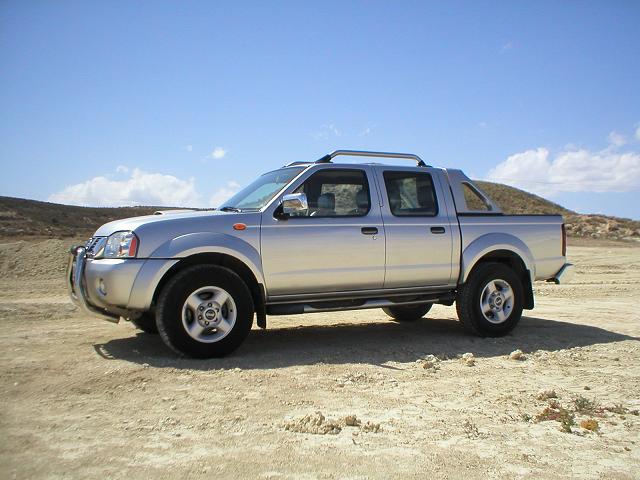 2004 Nissan Pick Up picture
