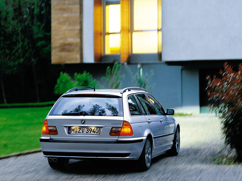 2005 BMW 330i Touring picture
