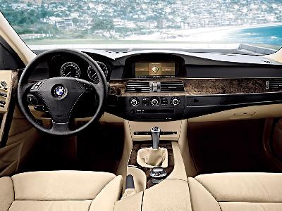 2005 BMW 520i picture