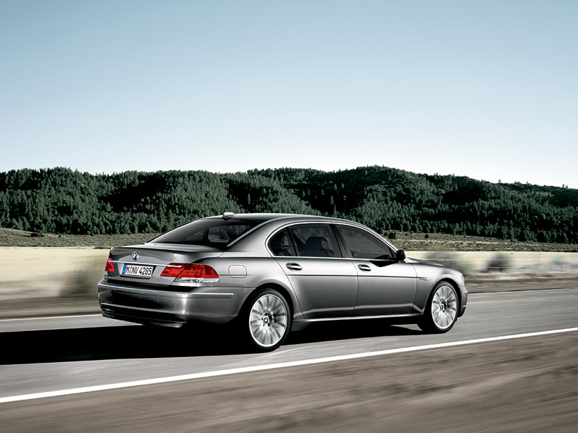 2005 BMW 760i picture