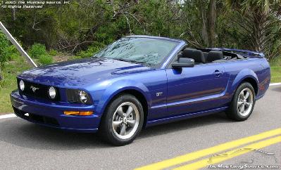 Ford Mustang GT Premium Coupe 2005 