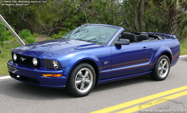 2005 Ford Mustang GT Premium Coupe picture