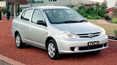 Toyota Echo Sedan 2005