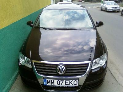 A 2006 Volkswagen  
