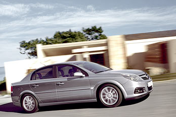  credit: Opel. Send us more 2006 Opel Vectra GTS 1.8 pictures