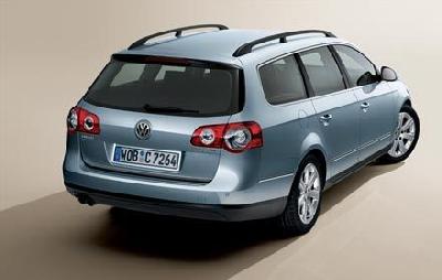 : Volkswagen. Send us more 2007 Volkswagen Passat Variant 2.0 TDi ...