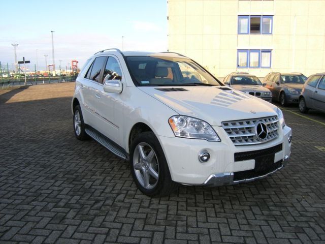 2008 Mercedes-Benz ML Series picture
