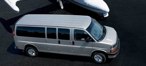 2008 Chevrolet Express Passenger Van LS 1500 picture