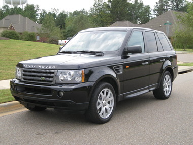 A 2008 Land Rover Range Rover 