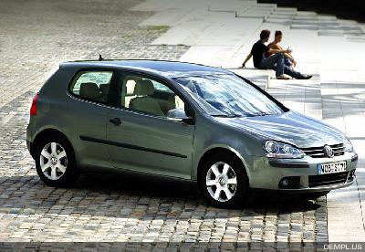 A 2008 Volkswagen  