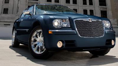 A 2009 Chrysler 300 