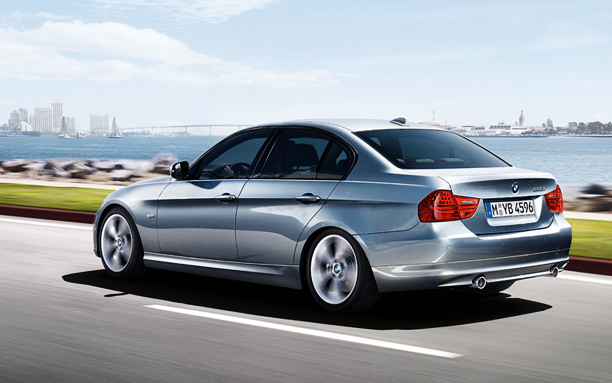 2011 BMW 320i picture