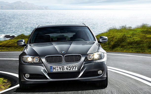 2011 BMW 318d Touring picture