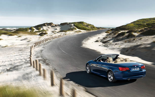 2011 BMW 330i Cabriolet picture