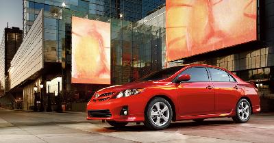Toyota Corolla 1.6 VVT-i Luna Limousine 2011 