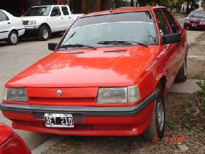 A 1987 Renault  