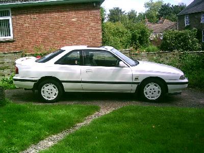 A 1990 Mazda  