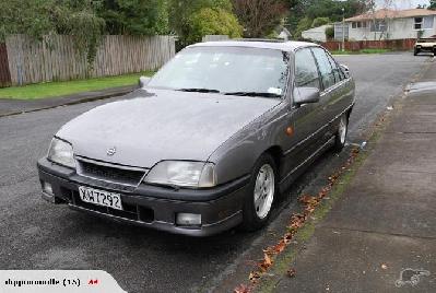 A 1990 Opel  