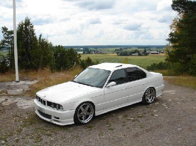 A 1990 BMW 5 Series 