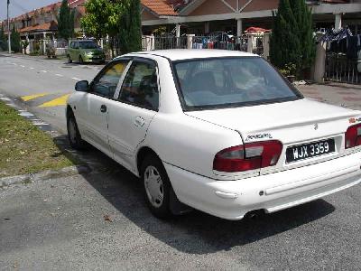 Proton 400 Wira 4D 2002 