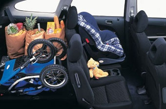 2005 Honda Stream 1.7i ES picture