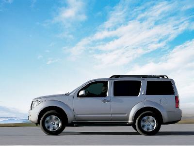 Nissan Pathfinder SE 2005 