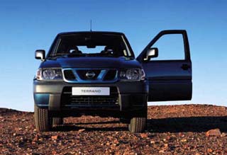 A 2005 Nissan  