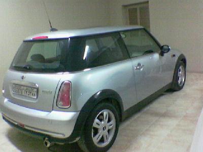 A 2006 Mini Cooper 