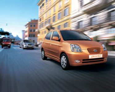 A 2007 Kia  