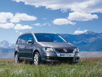 A 2007 Volkswagen  