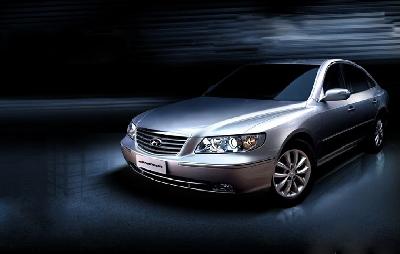 A 2007 Hyundai  