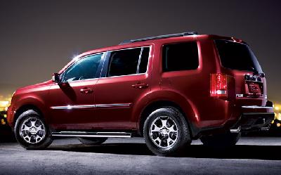 A 2009 Honda Pilot 