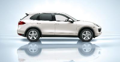 2010 Porsche Cayenne S Hybrid picture