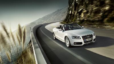 A 2010 Audi  