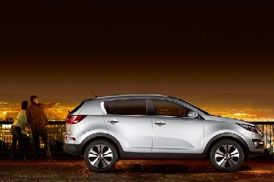 A 2010 Kia  