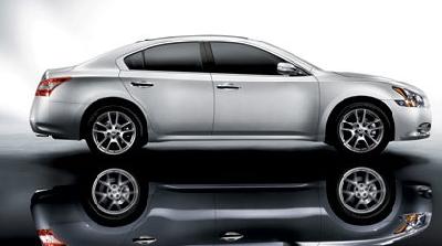 Nissan Maxima S 2010