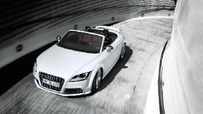 A 2010 Audi  