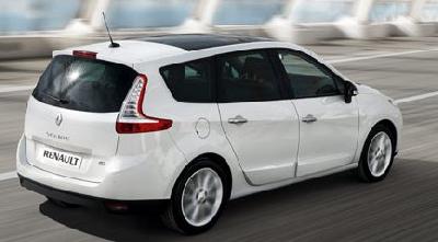 A 2011 Renault  