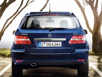 A 2011 Mercedes-Benz  